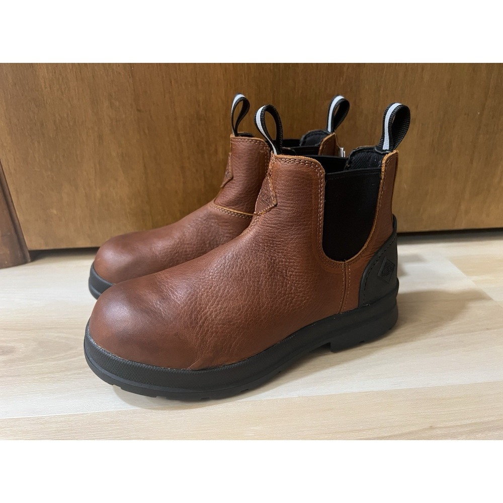 Muck Boots Mens 7.5 EU 40 Chore Farm Caramel Leather Waterproof Chelsea Boots